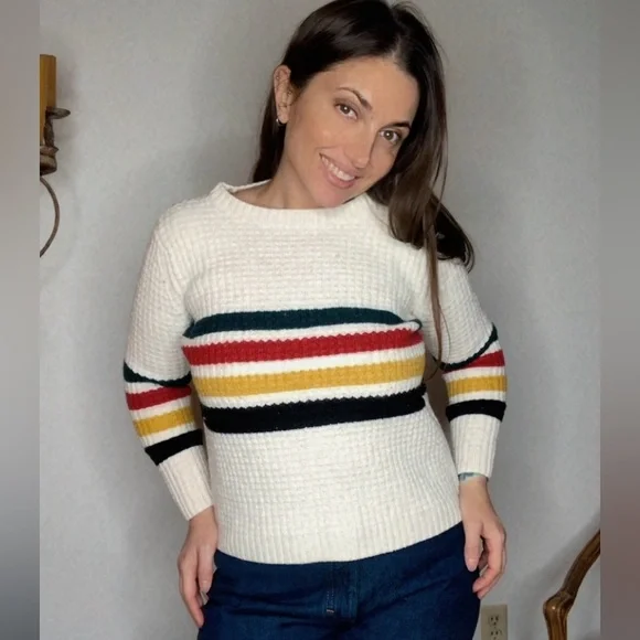 Pendleton Sweater - Picture 7 of 7